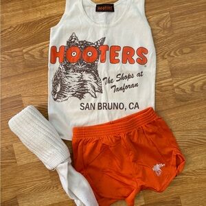 Original Hooters uniform 🧡🦉Halloween costume
